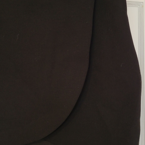 Express Skirt, black, size 8 - Picture 3 of 3